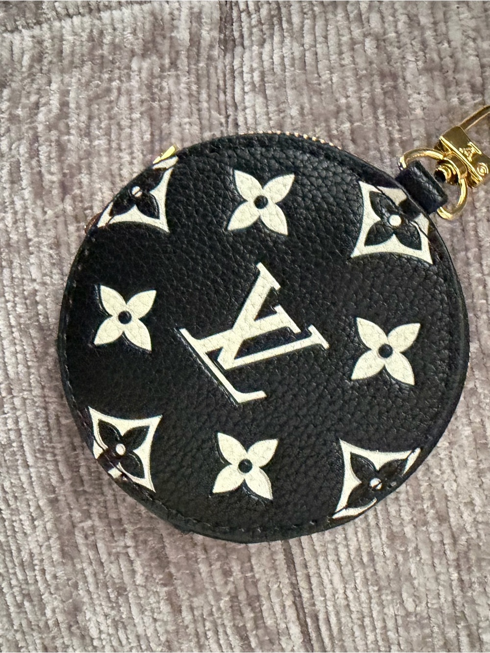 Round Coin Purse/Keychain – Inspired Design
